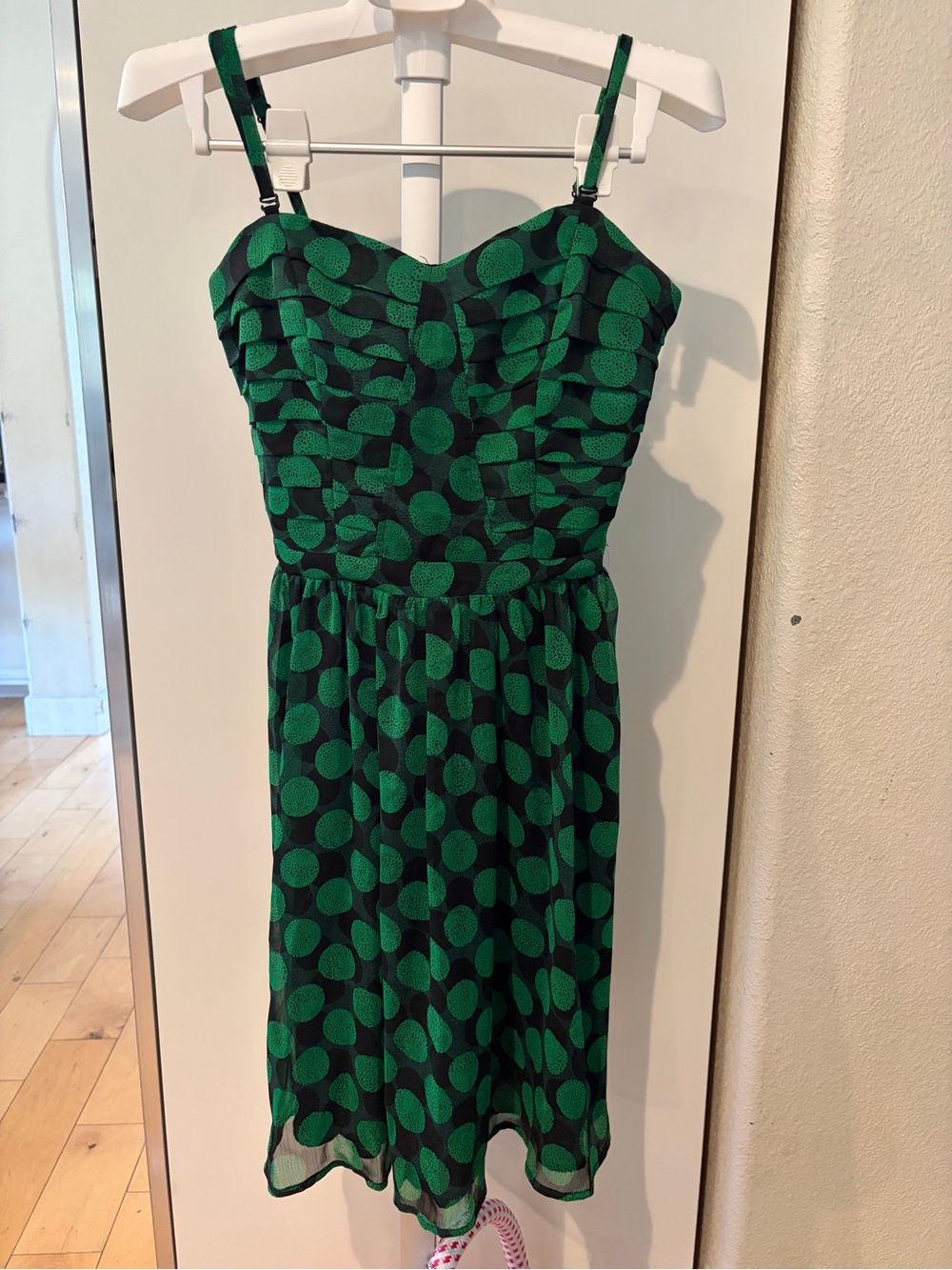 Green Polka Dot Midi Dress with Sweetheart Neckline